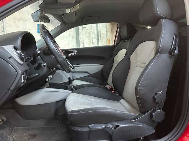 Audi a1 1.4 tfsi amb. pl. b. 122pk 2011, 56-pdd-6 - afbeelding 22 van  38