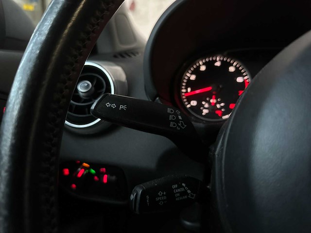 Audi a1 1.4 tfsi amb. pl. b. 122pk 2011, 56-pdd-6 - afbeelding 14 van  38