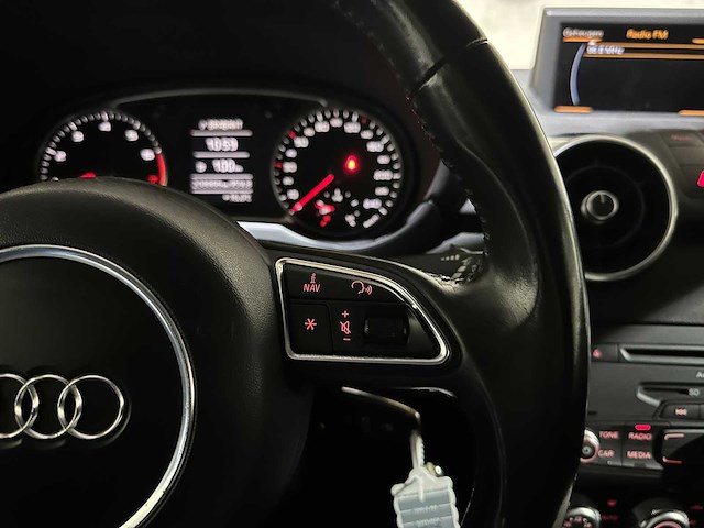 Audi a1 1.4 tfsi ambition pro line business s-line 122pk 2010, k-088-rn - afbeelding 14 van  36