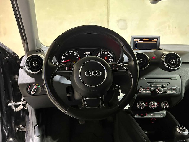 Audi a1 1.4 tfsi ambition pro line business s-line 122pk 2010, k-088-rn - afbeelding 9 van  36