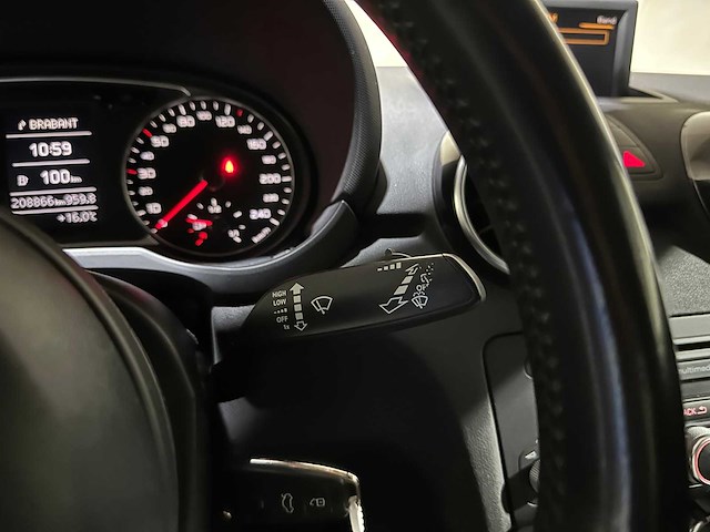 Audi a1 1.4 tfsi ambition pro line business s-line 122pk 2010, k-088-rn - afbeelding 16 van  36