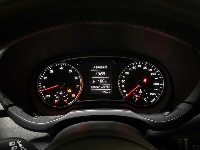 Audi a1 1.4 tfsi ambition pro line business s-line 122pk 2010, k-088-rn - afbeelding 17 van  36