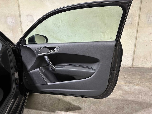 Audi a1 1.4 tfsi ambition pro line business s-line 122pk 2010, k-088-rn - afbeelding 27 van  36