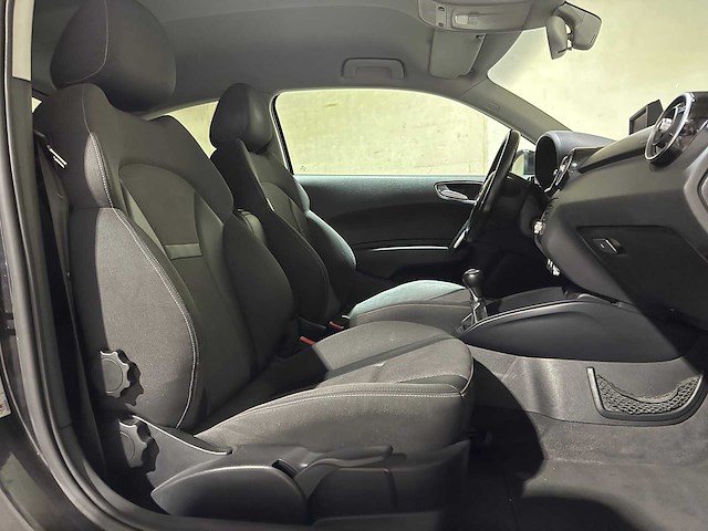 Audi a1 1.4 tfsi ambition pro line business s-line 122pk 2010, k-088-rn - afbeelding 28 van  36