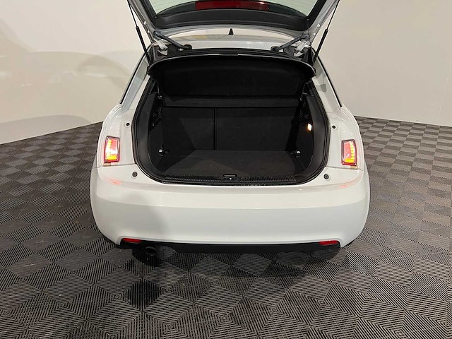 Audi a1 1.6 tdi attr. pl. b, rv-600-h - afbeelding 9 van  14