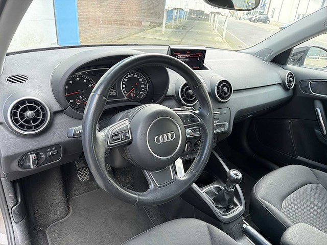Audi a1 sportback 1.0 tfsi adrenalin 2016 | jb-319-k - afbeelding 29 van  32