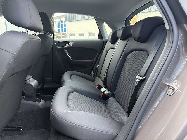 Audi a1 sportback 1.0 tfsi adrenalin 2016 | jb-319-k - afbeelding 19 van  32