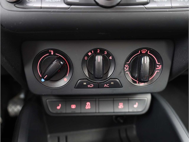 Audi a1 sportback 1.2 tfsi s-line 2014 - afbeelding 13 van  35