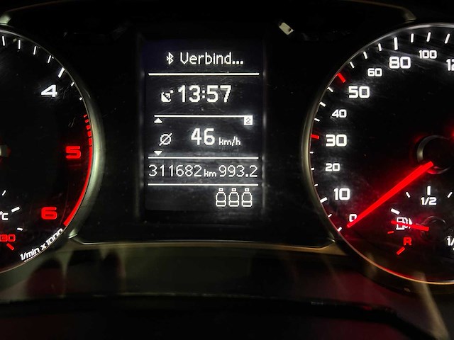 Audi a1 sportback 1.4 tdi adrenalin, nl-596-g - afbeelding 3 van  19
