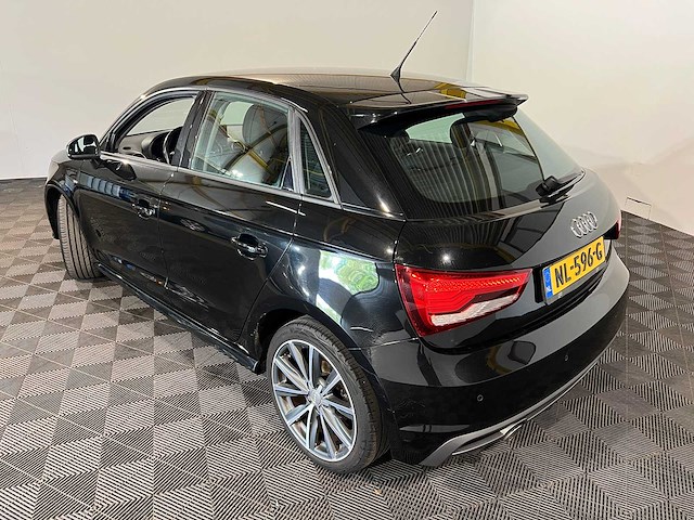 Audi a1 sportback 1.4 tdi adrenalin, nl-596-g - afbeelding 12 van  19