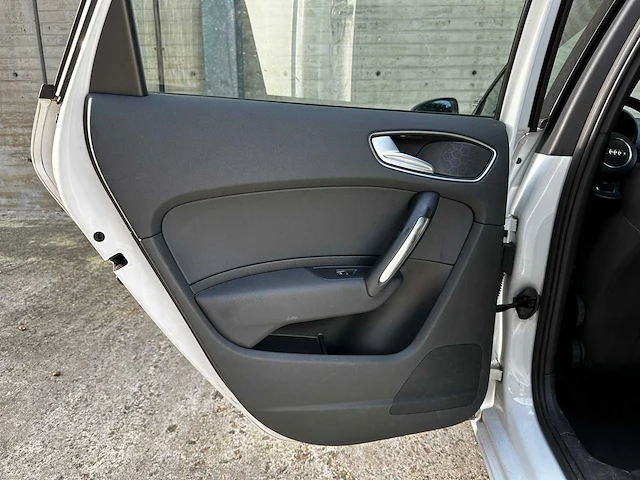 Audi a1 sportback 1.4 tdi design pro line 90pk 2016 (origineel-nl), jb-414-v - afbeelding 29 van  56