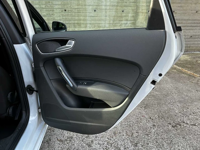 Audi a1 sportback 1.4 tdi design pro line 90pk 2016 (origineel-nl), jb-414-v - afbeelding 30 van  56