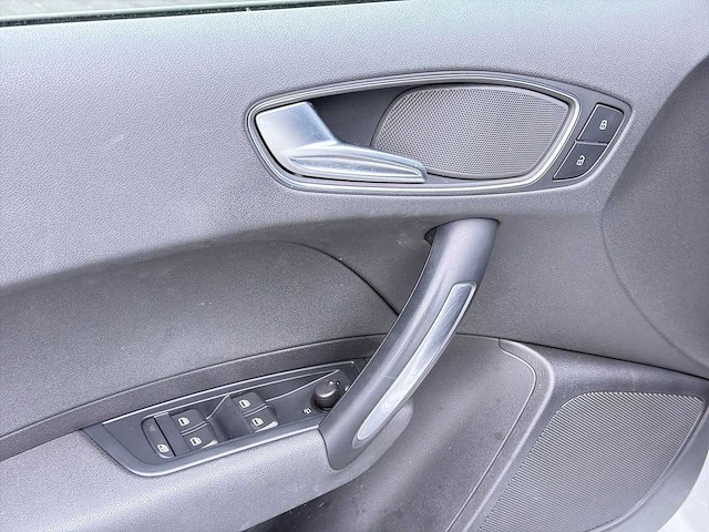 Audi a1 sportback 1.4 tfsi pro line s | zh-504-d i - afbeelding 7 van  21