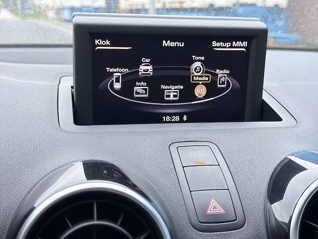 Audi a1 sportback 1.4 tfsi pro line s | zh-504-d i - afbeelding 11 van  21