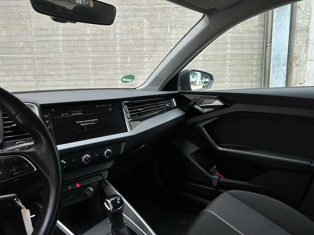 Audi a1 sportback 25 tfsi pro line 95pk 2023 (origineel-nl) automaat, r-150-zb - afbeelding 13 van  60