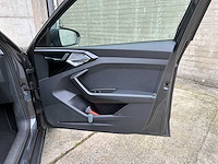 Audi a1 sportback 25 tfsi pro line 95pk 2023 (origineel-nl) automaat, r-150-zb - afbeelding 32 van  60