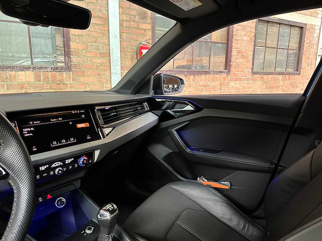 Audi a1 sportback 25 tfsi s line pro line s 95pk 2019 nieuw-model, zb-011-f - afbeelding 15 van  43