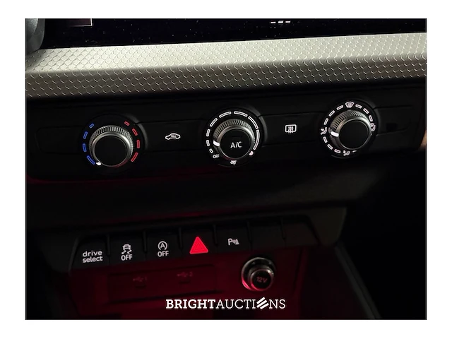 Audi a1 sportback 35 s edition 1.5 tfsi 149pk 2022 (origineel-nl), r-069-tl - afbeelding 13 van  33
