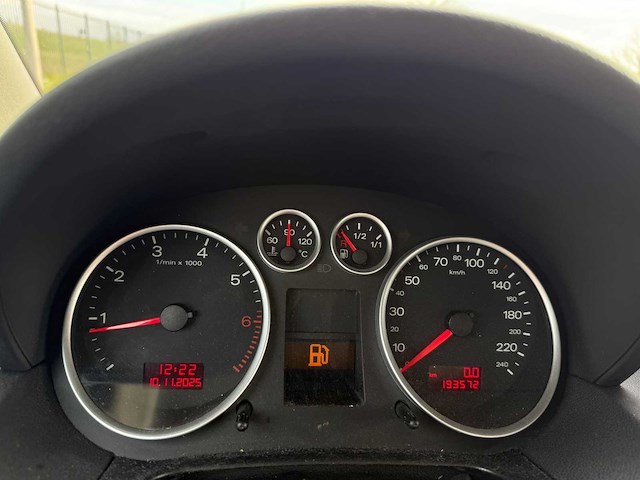 Audi a2 1.4, 90-lp-lf - afbeelding 11 van  13