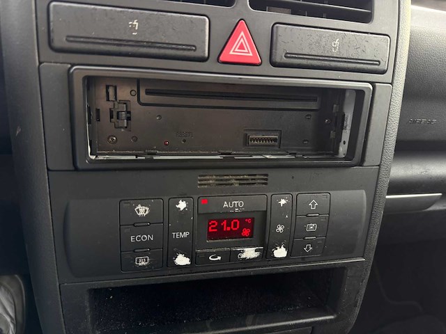 Audi a2 1.4, 90-lp-lf - afbeelding 9 van  13