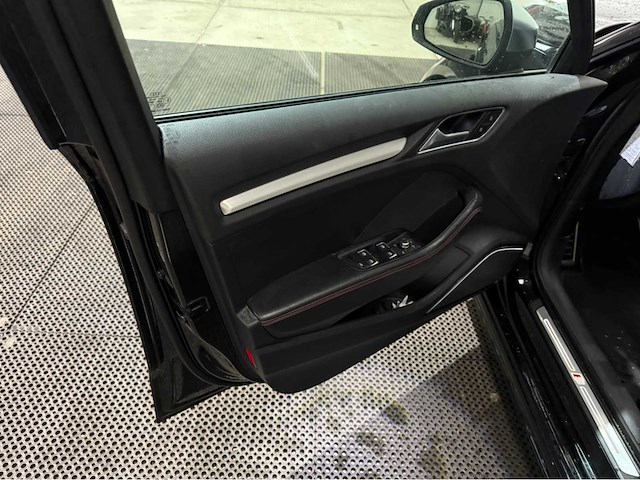 Audi a3 - s3 - 310 pk - sportback - schadeauto - personenauto - 2017 - afbeelding 25 van  33