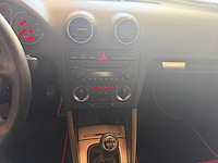 Audi a3 1.6 attraction, 2-xzs-52 - afbeelding 2 van  14