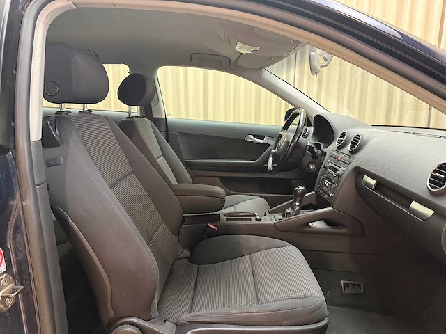 Audi a3 1.6 attraction 2004 - afbeelding 3 van  11