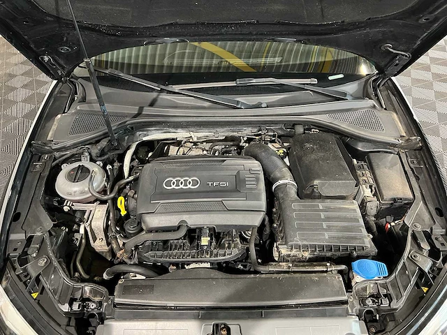 Audi a3 1.8 tfsi ambi. pl, 5-kjn-34 - afbeelding 9 van  18