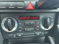 Audi a3 2.0 fsi attraction | rs-202-h i - afbeelding 15 van  30