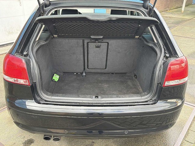 Audi a3 2.0 fsi attraction | rs-202-h i - afbeelding 18 van  30