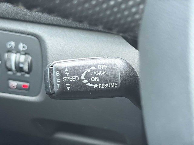 Audi a3 2.0 fsi attraction | rs-202-h i - afbeelding 13 van  31