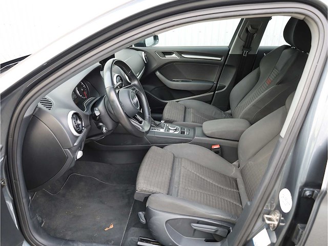 Audi a3 30 tfsi 2017 automaat - afbeelding 2 van  29