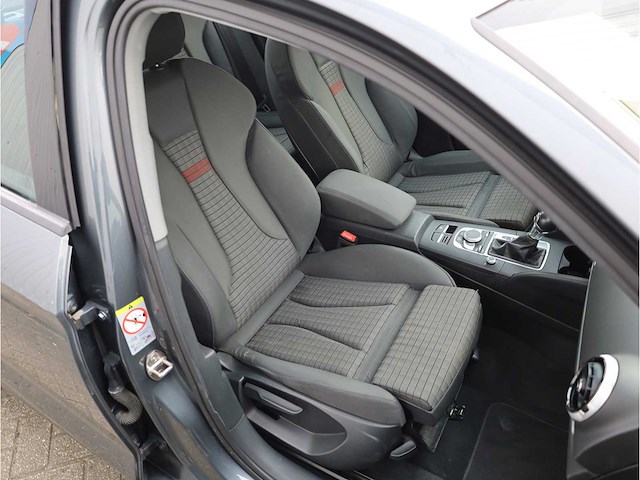 Audi a3 30 tfsi 2017 automaat - afbeelding 15 van  29