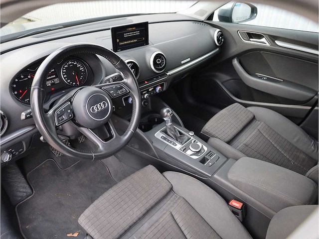 Audi a3 30 tfsi 2017 automaat - afbeelding 27 van  27