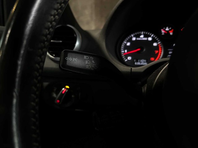 Audi a3 cabriolet 1.2 tfsi ambition pro line s 103pk 2011 (origineel-nl), 77-rhh-1 - afbeelding 16 van  45