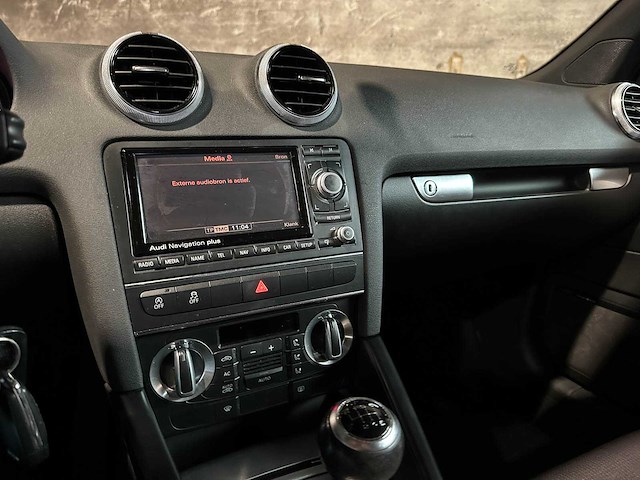 Audi a3 cabriolet 1.2 tfsi ambition pro line s 103pk 2011 (origineel-nl), 77-rhh-1 - afbeelding 20 van  45
