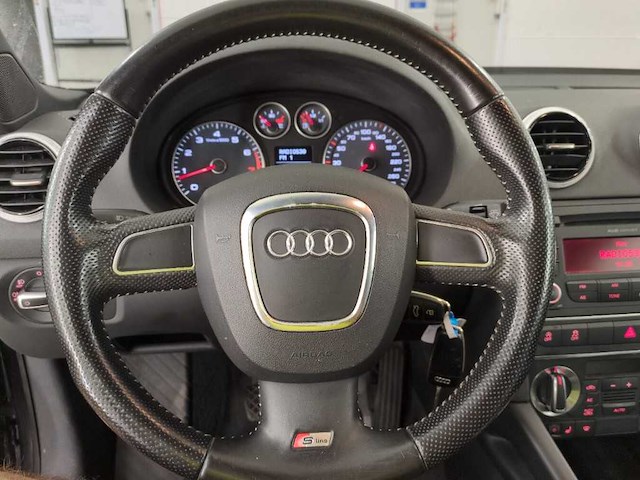 Audi a3 cabriolet 1.4 tfsi amb.pl.bns , s-784-rb - afbeelding 16 van  17