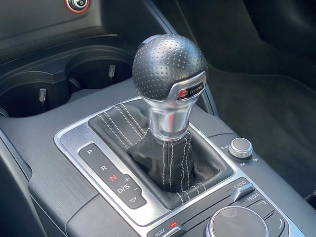 Audi a3 cabriolet 1.4 tfsi cod s-line 2015 | r-481-jg - afbeelding 18 van  30