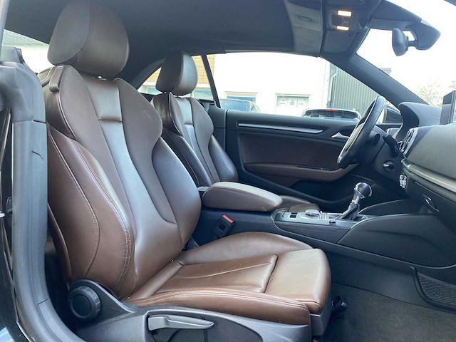 Audi a3 cabriolet 1.4 tfsi cod s-line 2015 | r-481-jg - afbeelding 24 van  30