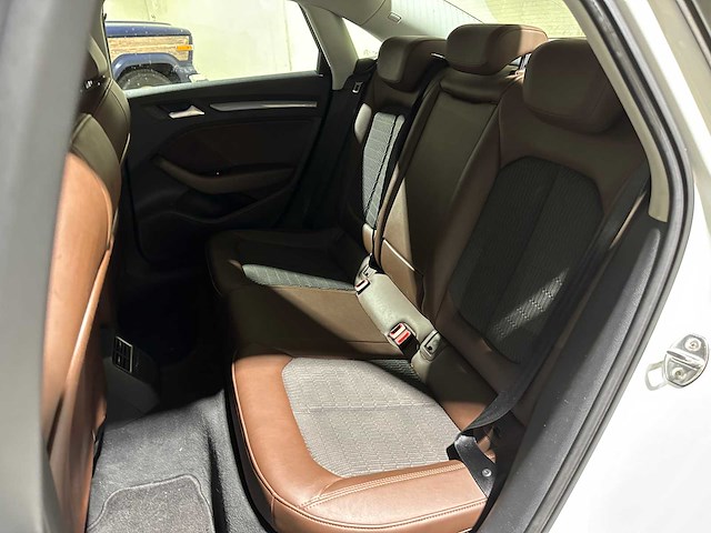 Audi a3 limousine 1.4 tfsi cod ambiente pro line plus 150pk 2015, 5-zfd-12 - afbeelding 33 van  44