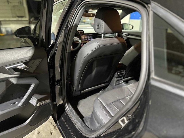 Audi a3 limousine 30 tfsi s edition 110pk 2021, z-259-rt - afbeelding 38 van  47
