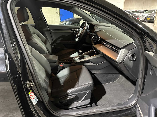 Audi a3 limousine 30 tfsi s edition 110pk 2021, z-259-rt - afbeelding 45 van  47