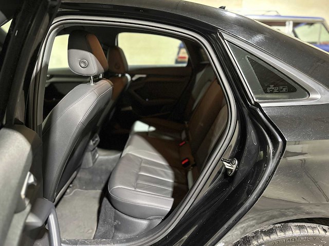 Audi a3 limousine 30 tfsi s edition 110pk 2021, z-259-rt - afbeelding 31 van  47