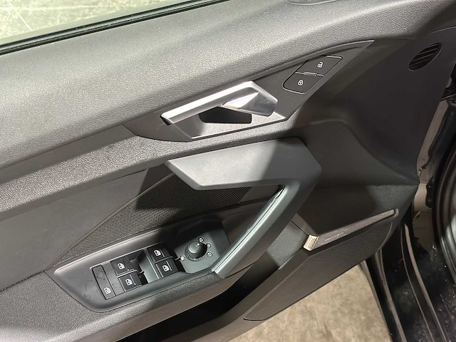 Audi a3 limousine 30 tfsi s edition 110pk 2021, z-259-rt - afbeelding 24 van  47