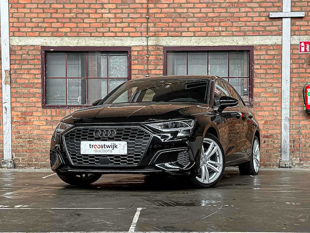 Audi a3 limousine 30 tfsi s edition 110pk 2021, z-259-rt - afbeelding 1 van  43