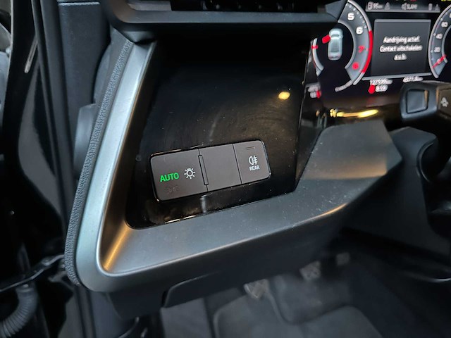 Audi a3 limousine 30 tfsi s edition 110pk 2021, z-259-rt - afbeelding 35 van  42