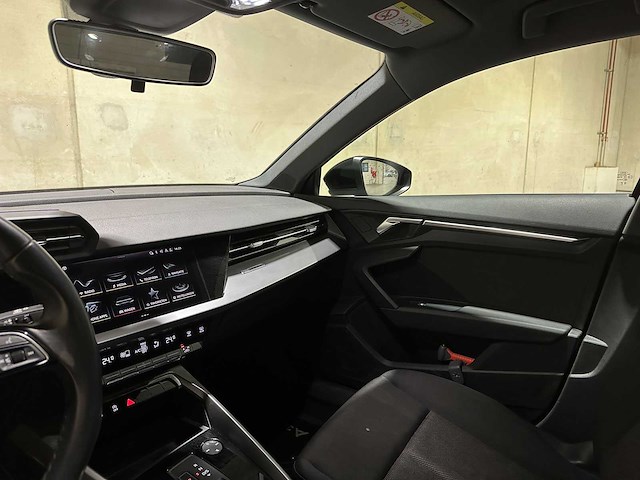 Audi a3 limousine 35 tfsi pro line 150pk 2023 (origineel-nl + 1e eigenaar), x-645-jf - afbeelding 11 van  39