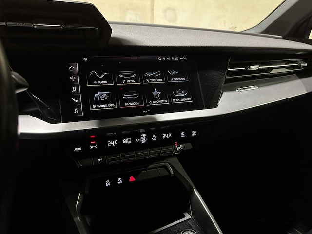 Audi a3 limousine 35 tfsi pro line 150pk 2023 (origineel-nl + 1e eigenaar), x-645-jf - afbeelding 20 van  39