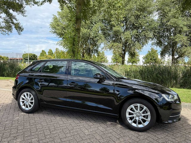 Audi a3 sportback 1.2 tfsi adrenal sp * jz-327-b - afbeelding 15 van  19
