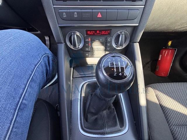 Audi a3 sportback 1.2 tfsi attraction start/stop, 2012 - afbeelding 8 van  32